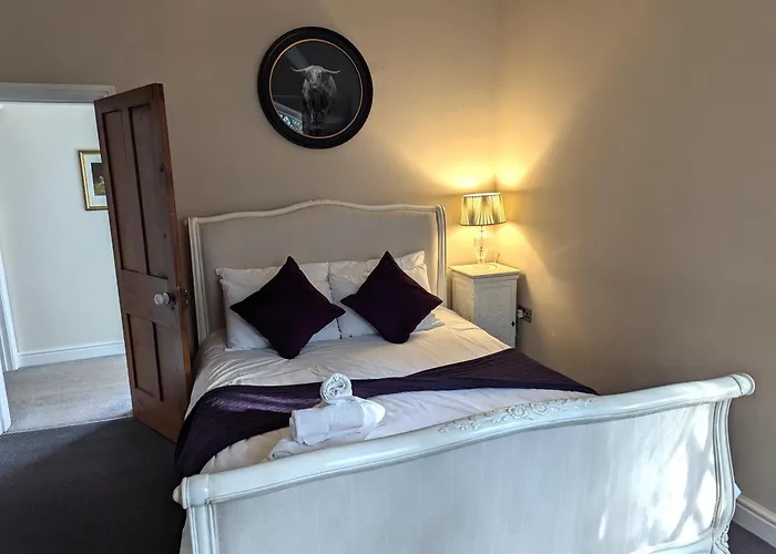 The Coach House Apartment At Cefn Tilla Court, Usk