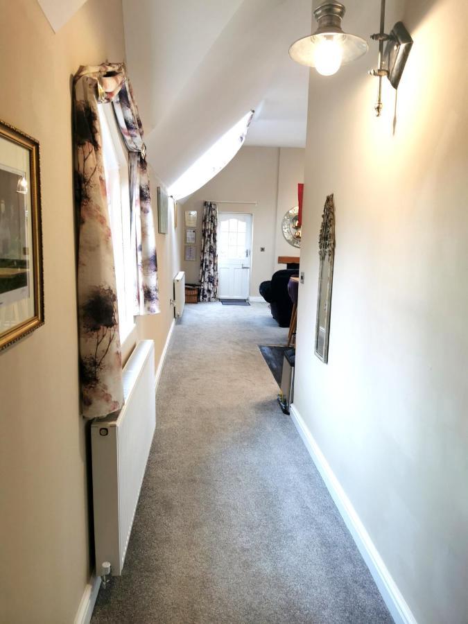 The Coach House At Cefn Tilla Court, *